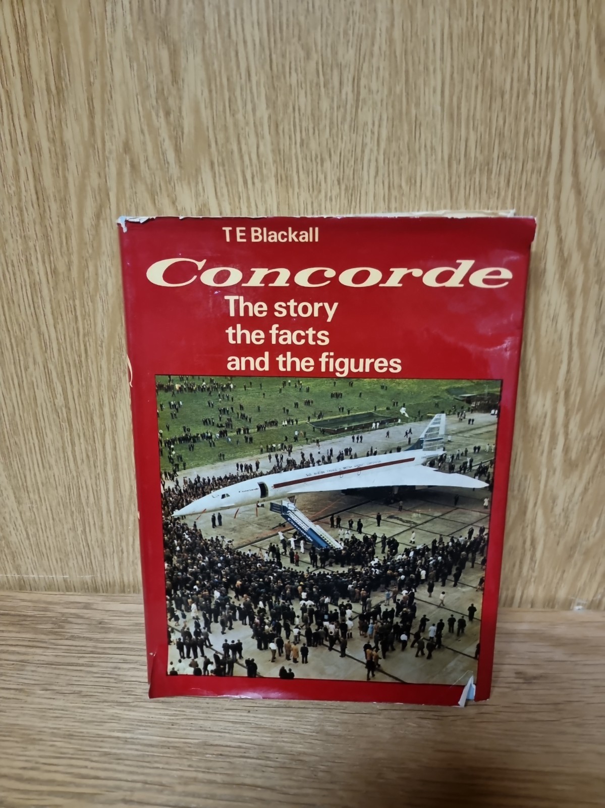 Concorde T.E. Blackall 1969 1st Ed Hardcover Supersonic Jet Facts & Photos (14f) Concorde T.E. Blackall 1969 1st Ed Hardcover Supersonic Jet Facts & Photos (14f)