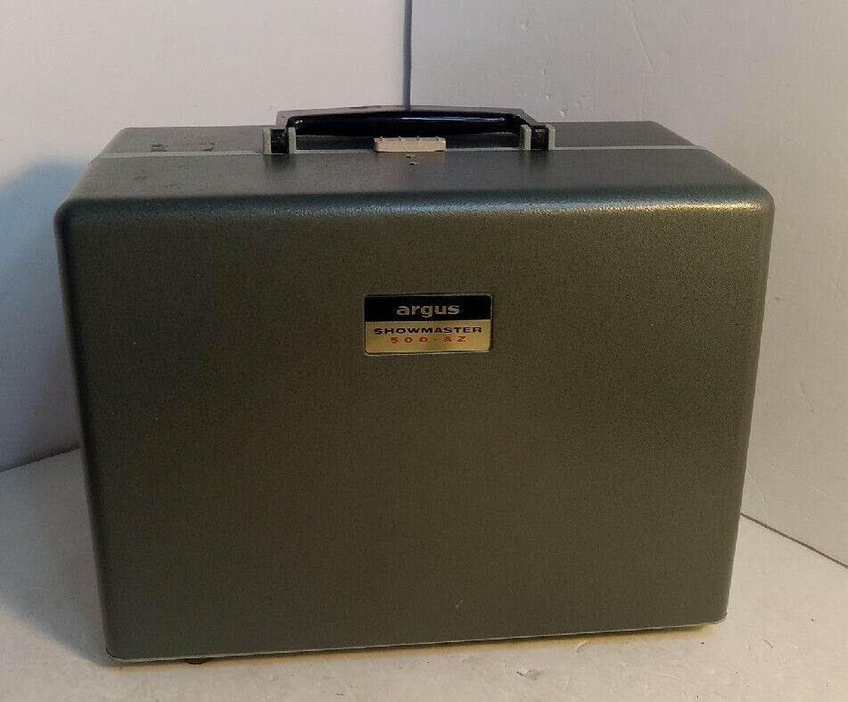 Vintage, Antique Argus Showmaster Model 500 8mm Portable Movie Projector MINT
