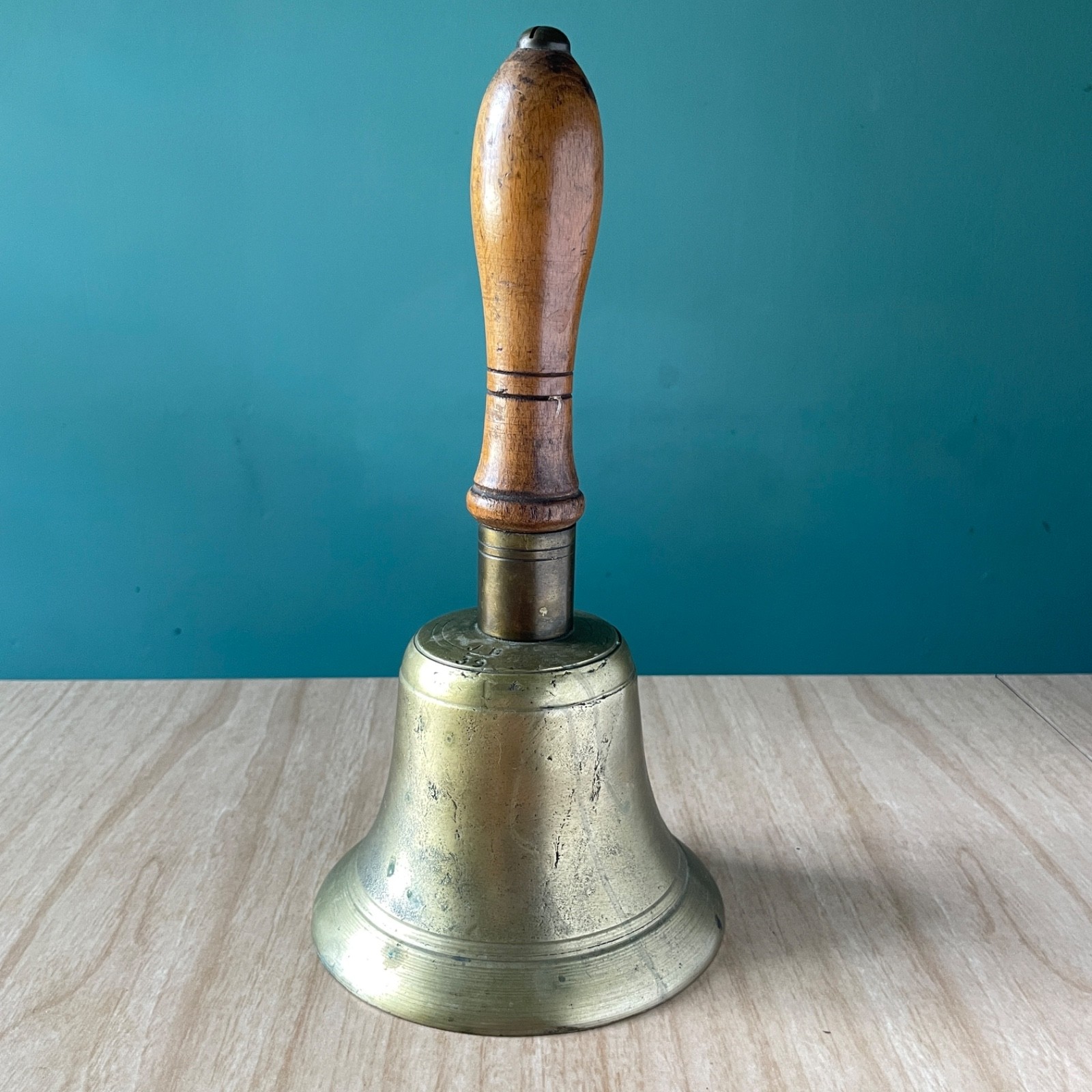 Vintage JB39 British Hand Held Brass Bell with Wooden Handle by James Barwell