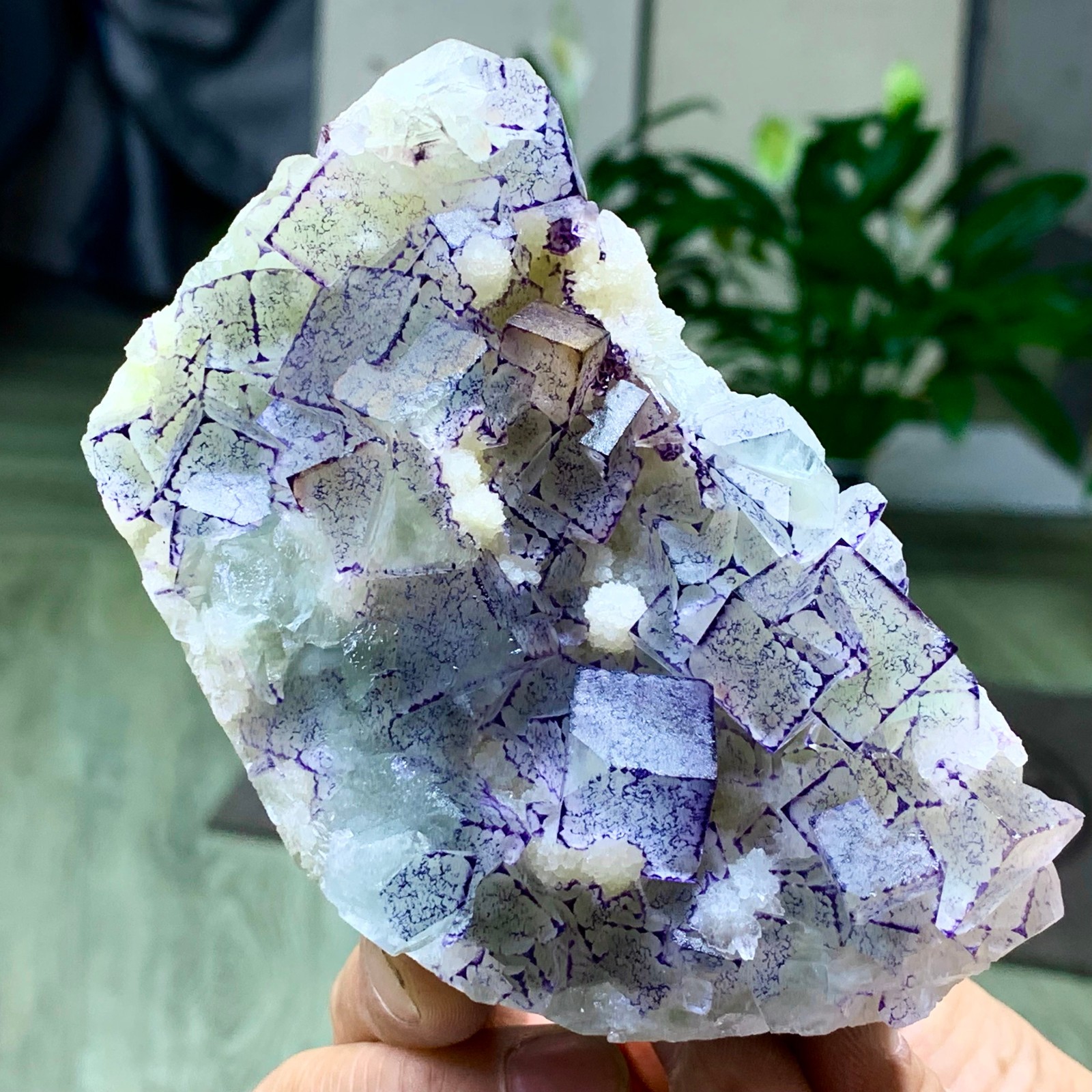 438G Natural Purple QR code fluorite Cube Crystal Mineral Specimen