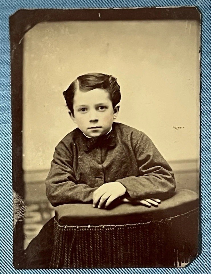 Antique Tintype Young Boy Amazing Gaze Sharp Image Ex Condition Antique Tintype Young Boy Amazing Gaze Sharp Image Ex Condition