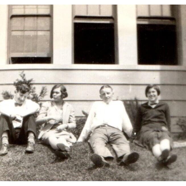 Young Men Women Couples Schoolmates Photograph Original Snapshot Antique Photo