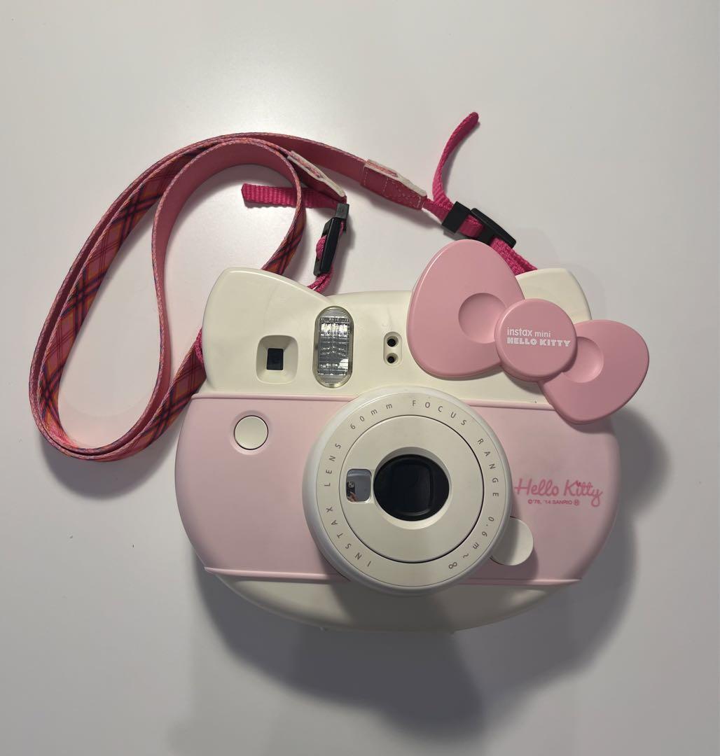 FUJIFILM Hello Kitty Fuji Instant Camera  Cheki Instax Mini Japan Used