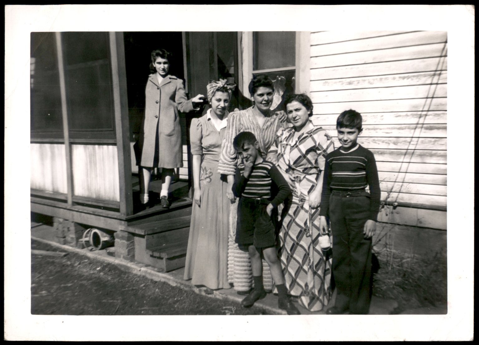 Family Group Portrait 1940s Snapshot Photograph Women Children House