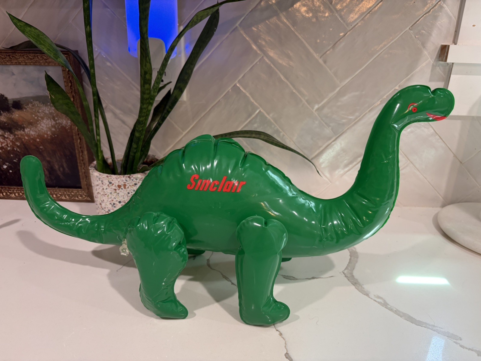 FACTORY SEALED Genuine Sinclair Gas Oil Dino BlowUp Inflatable Dinosaur