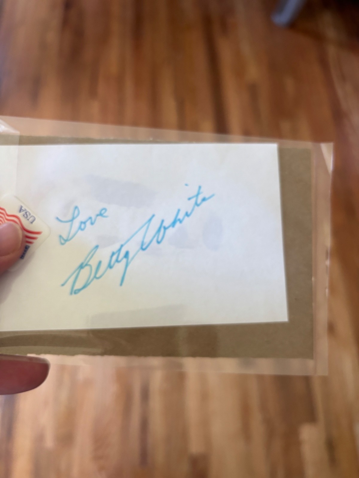 Betty White Signed Autograph Card “Love Betty White” – Unauthenticated Betty White Signed Autograph Card “Love Betty White” – Unauthenticated
