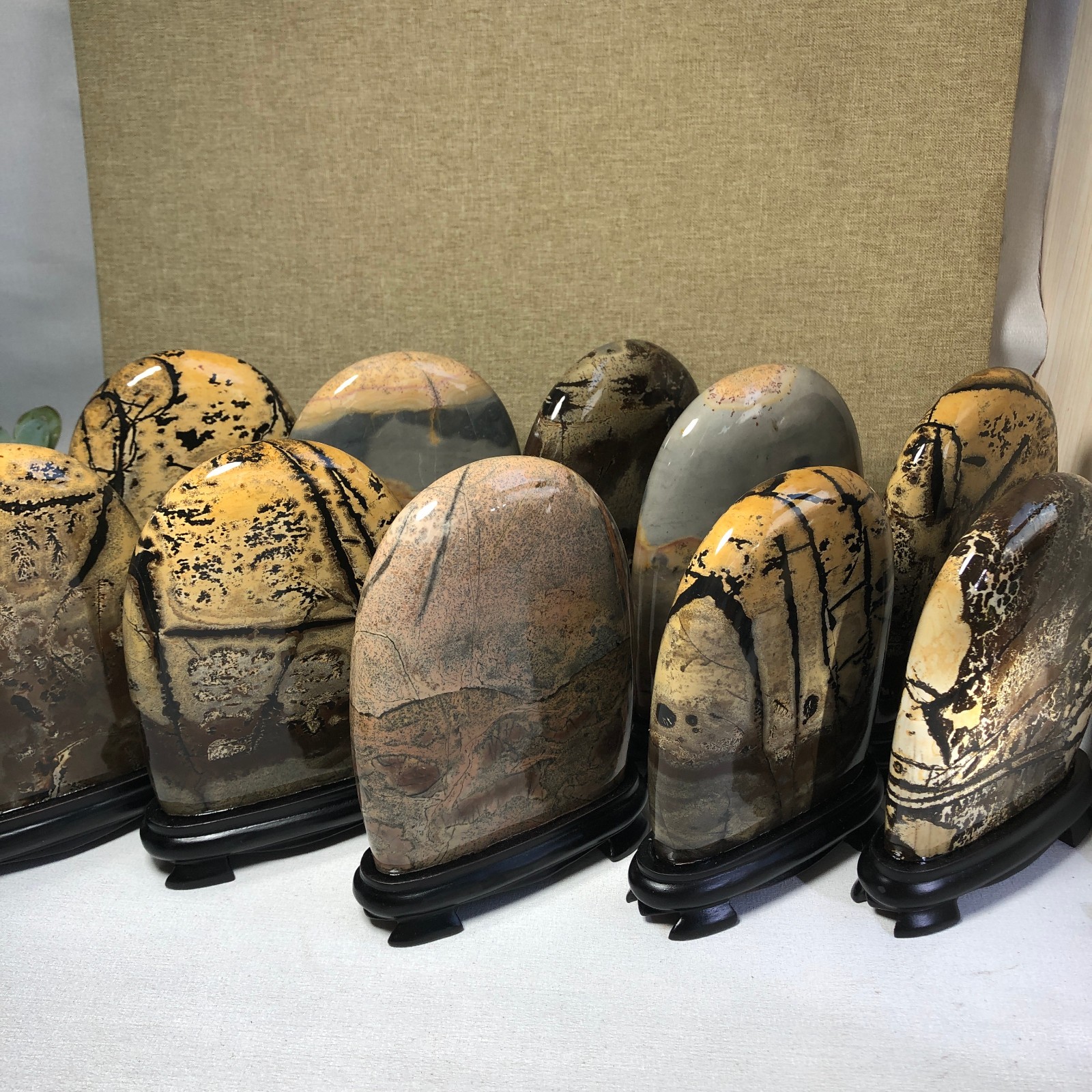 5pcs wholesale Natural Chinese painting stone crystal ornaments home decoration