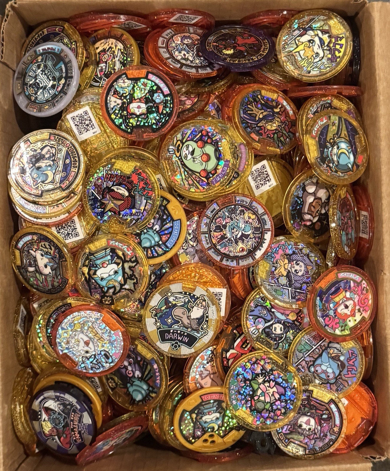 Yo-Kai Watch Legendary, Medtai, Gold Medals Random. (1)