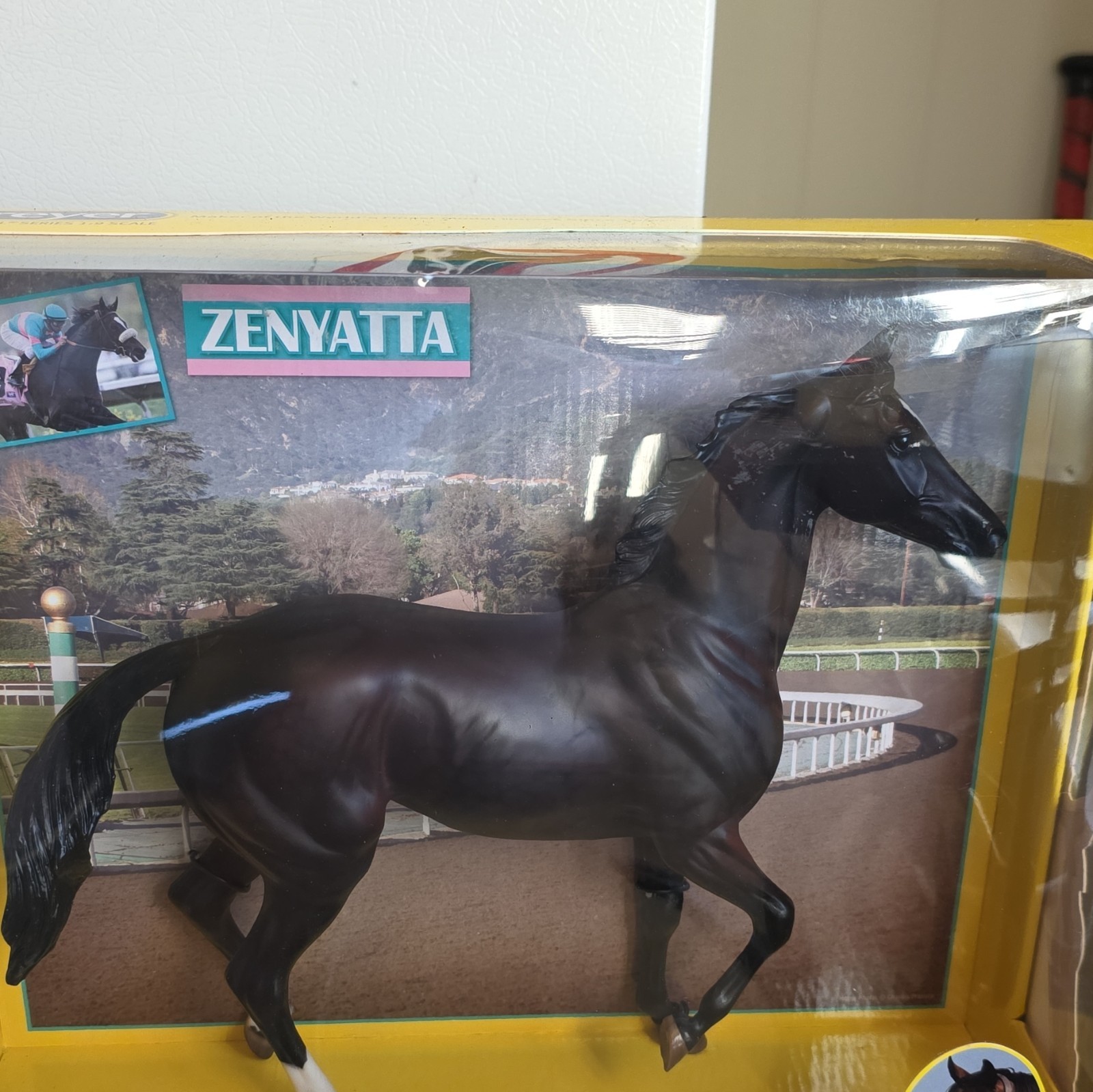 Breyer Zenyatta Horse Figurine Plastic Model Horse Figure Collectible in Box Breyer Zenyatta Horse Figurine Plastic Model Horse Figure Collectible in Box