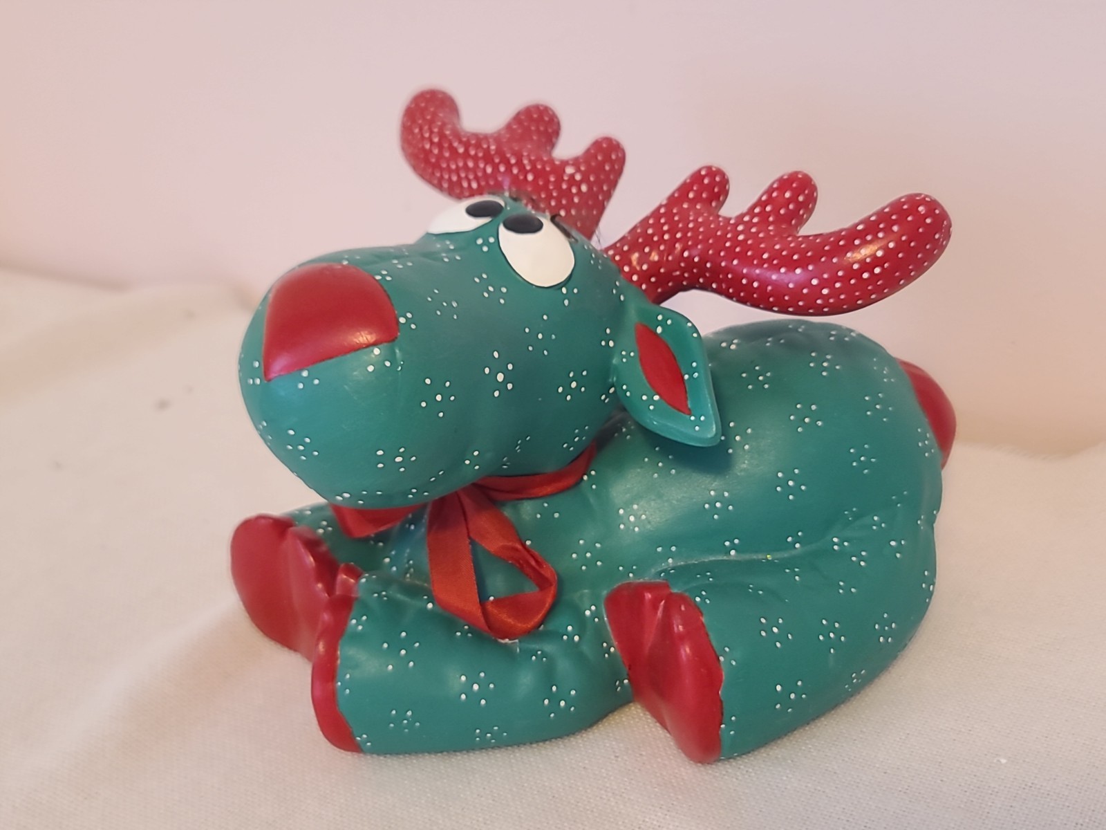 (A15) Vintage Christmas MCM Ceramic Reindeer - Hand Painted (A15) Vintage Christmas MCM Ceramic Reindeer - Hand Painted
