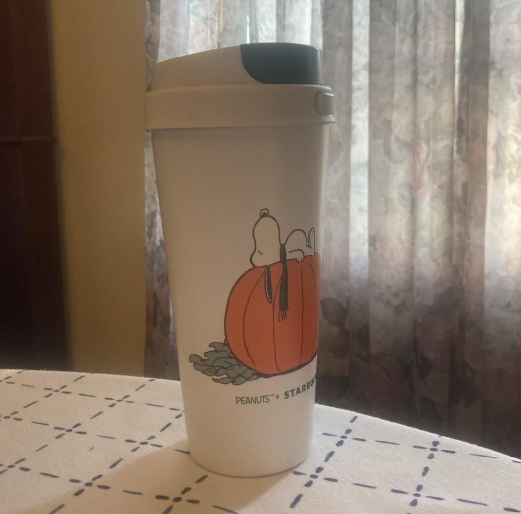Starbucks x Peanuts Collab Snoopy The great pumpkin Tumbler Cup Starbucks x Peanuts Collab Snoopy The great pumpkin Tumbler Cup