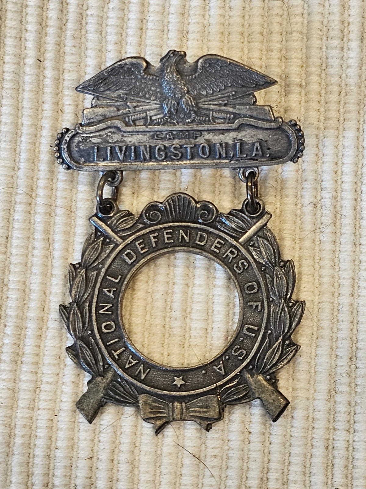 WWI 1920s US Army Camp Livingston La. National Defenders Badge Pin L@@K WWI 1920s US Army Camp Livingston La. National Defenders Badge Pin L@@K