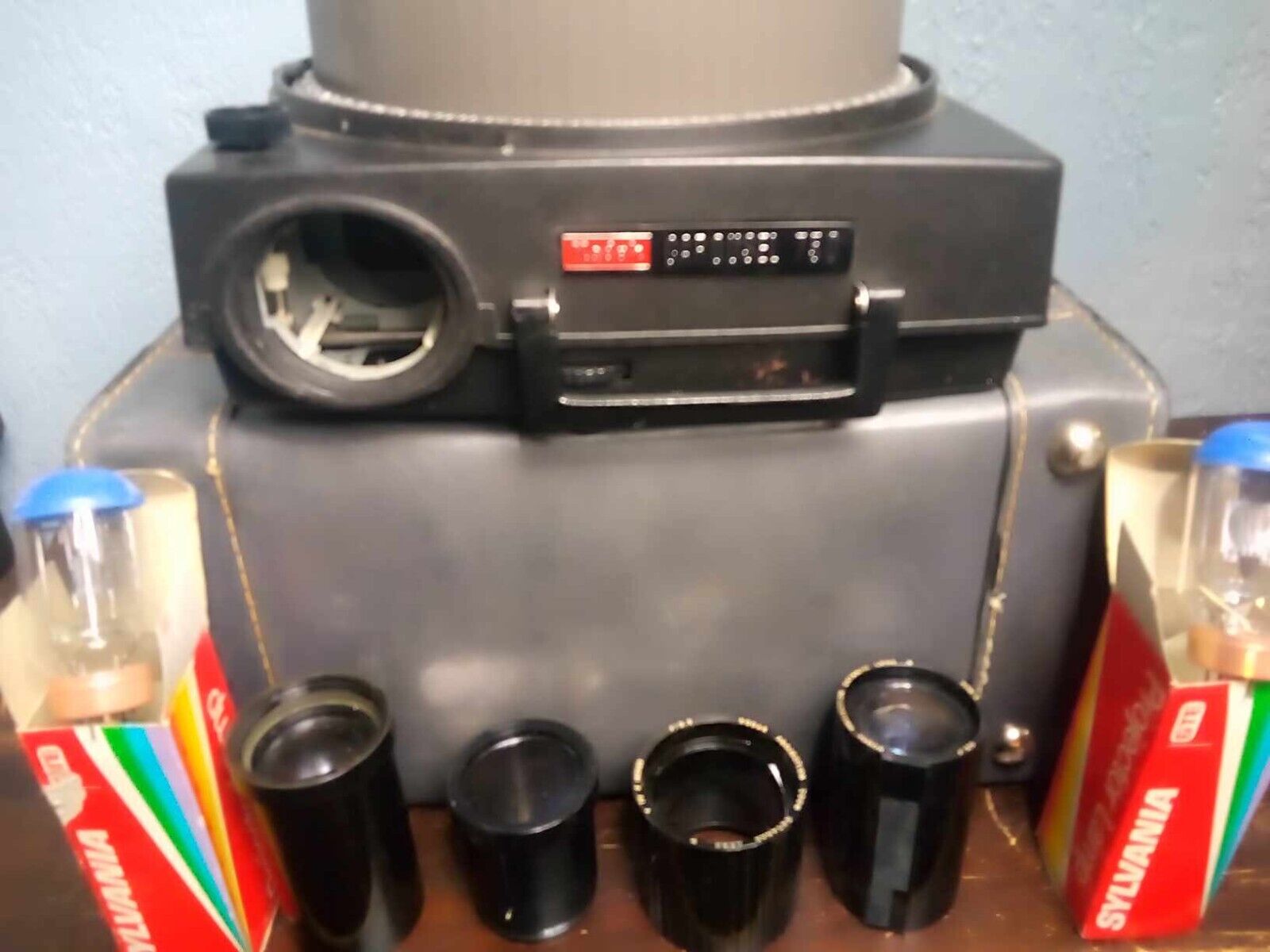 Vintage Kodak Carousel 750 Film Projector W/ Case, Remote, & Lenses (Working)