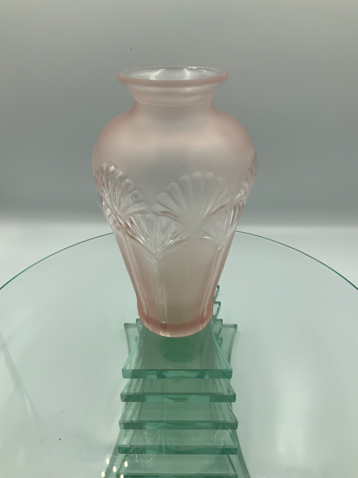 VTG ART DECO 80’S REVIVAL Frosted Pink Glass Vase 6” x 2” Embossed Palm trees VTG ART DECO 80’S REVIVAL Frosted Pink Glass Vase 6” x 2” Embossed Palm trees
