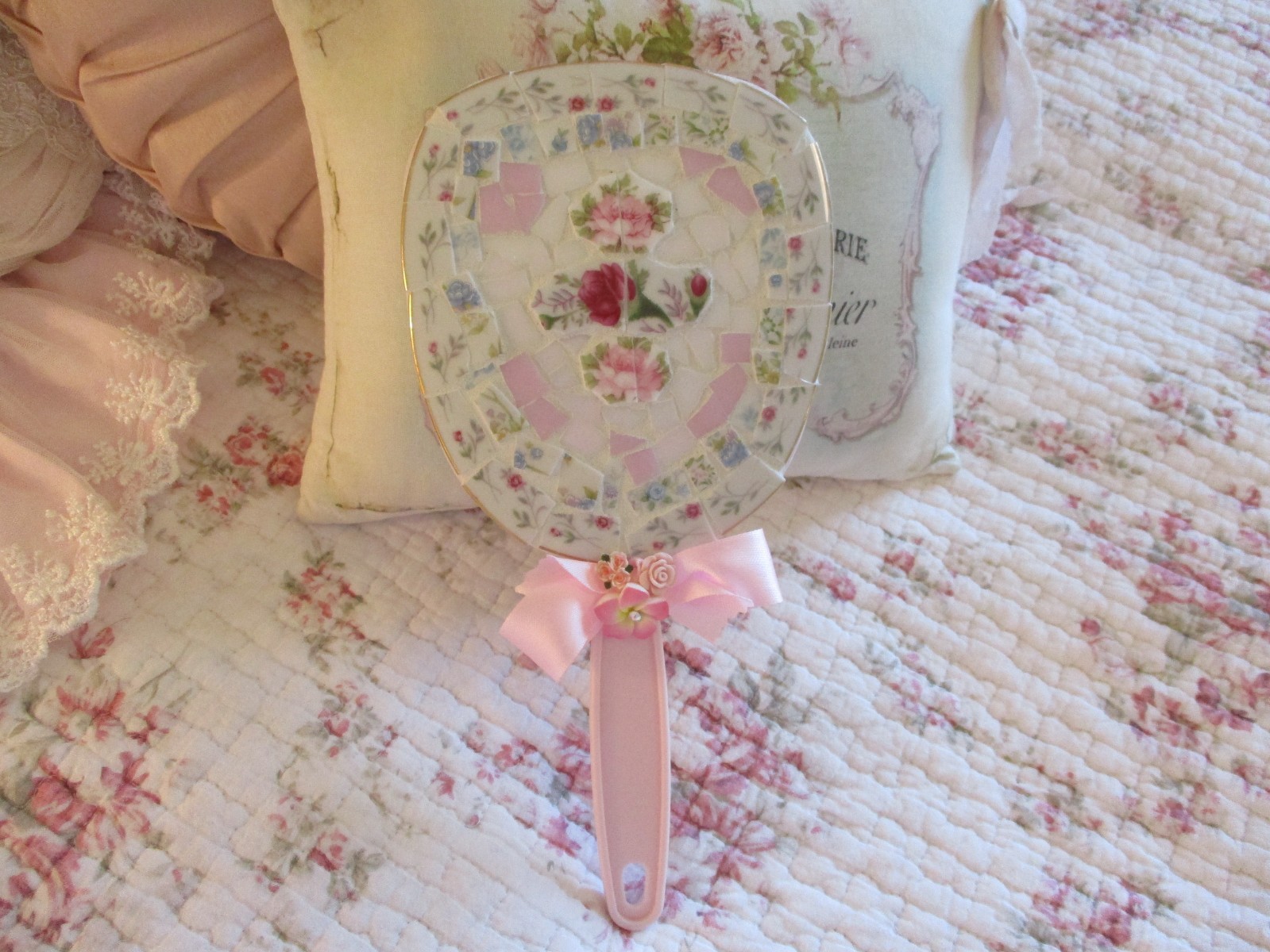 Shabby Chic Style Broken China Everyday Vanity Hand Mirror Shabby Chic Style Broken China Everyday Vanity Hand Mirror