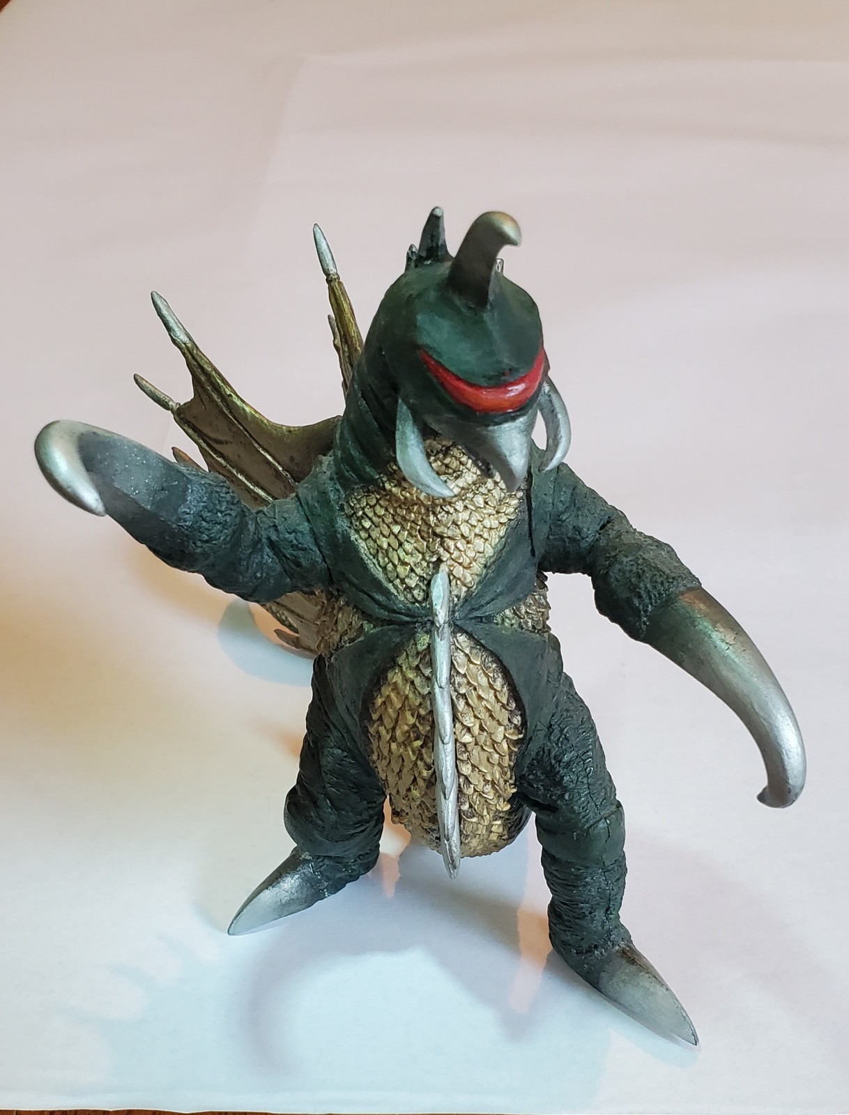 Godzilla Volks Orient Hero Jr GIGAN Built Up & Painted. 