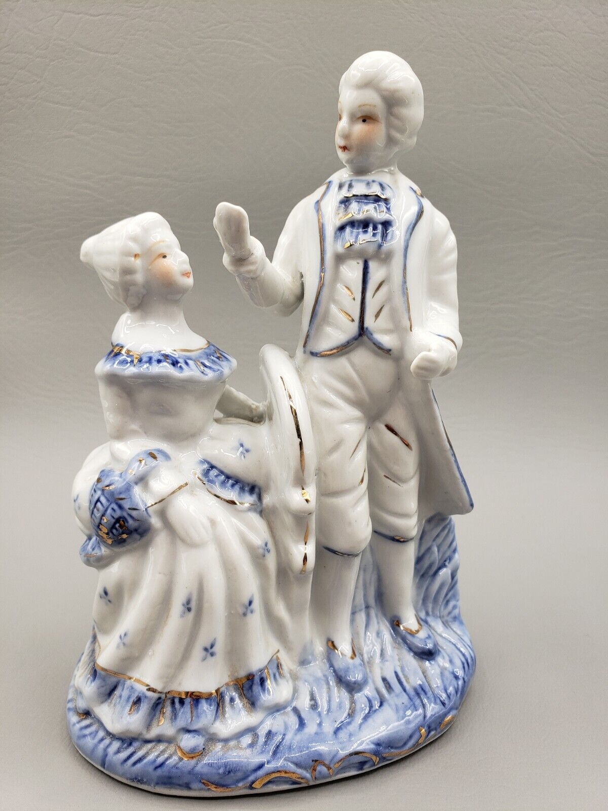Vintage Victorian Blue & White Couple Porcelain Figurine Colonial Gold Trim 6\