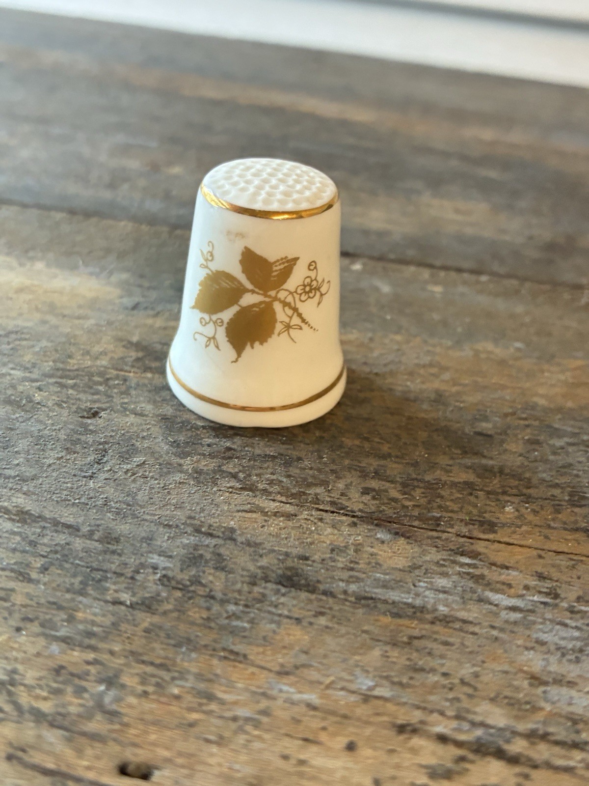 Royal Adderley Fine Bone China Thimble Gold Gilt Leaves Flowers Collectible