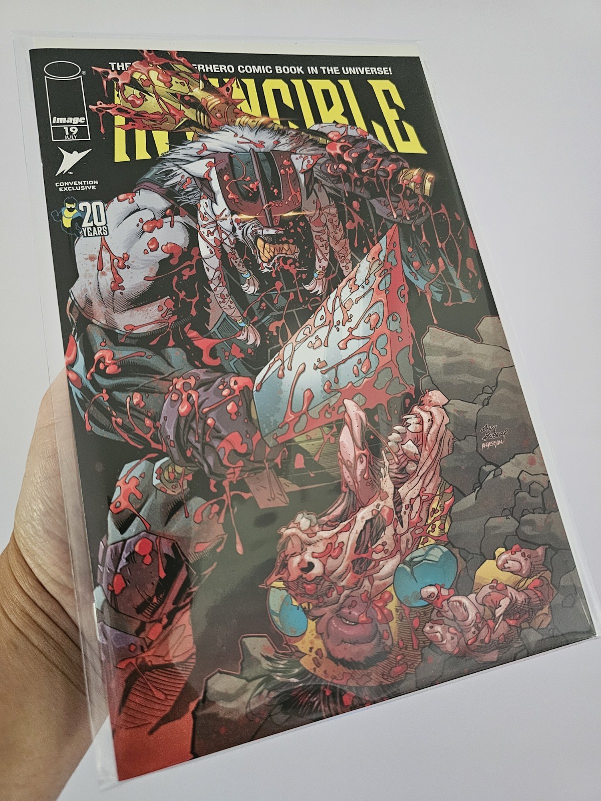 Invincible #19 - 2023 Skybound SDCC Variant - Andy Kubert - Battle Beast Invincible #19 - 2023 Skybound SDCC Variant - Andy Kubert - Battle Beast