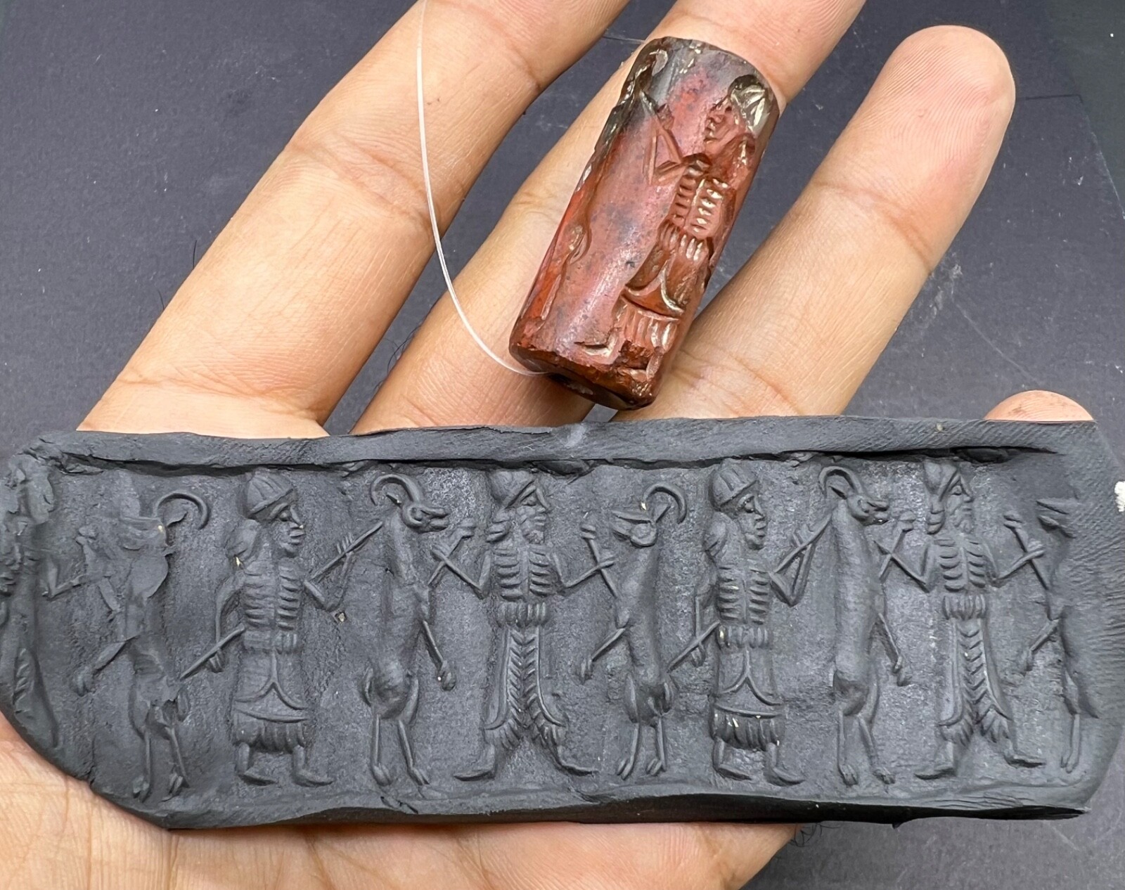 Rare Ancient Old Assyrian Babylonian Historical Story Scene Intaglio cylinder Se Rare Ancient Old Assyrian Babylonian Historical Story Scene Intaglio cylinder Se