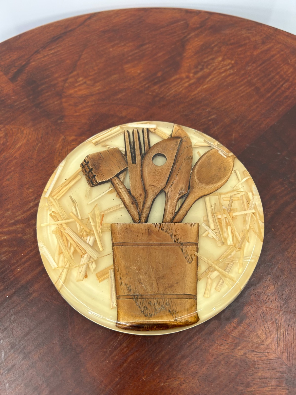 Vtg Resin Acrylic Trivet Retro