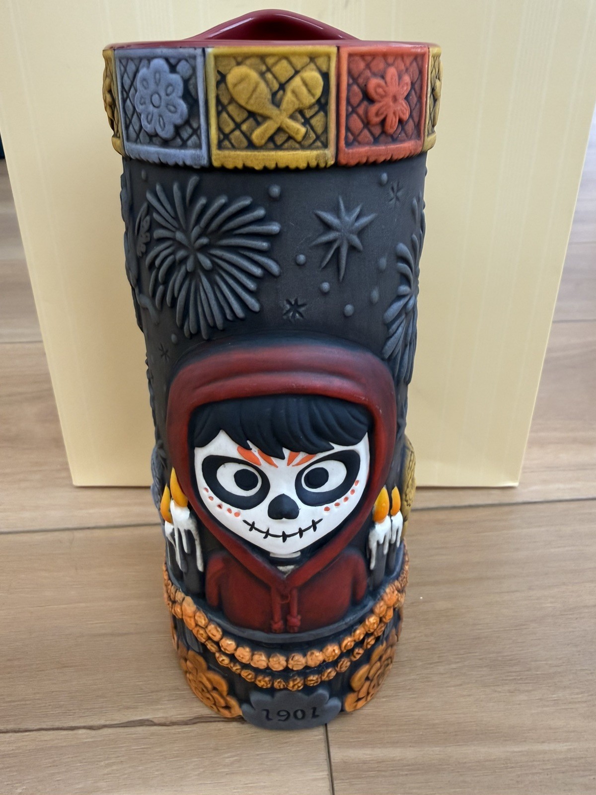 Disneyland Club 33 1901 Beautiful Coco Themed Tiki Mug W/ gift bag Disneyland Club 33 1901 Beautiful Coco Themed Tiki Mug W/ gift bag
