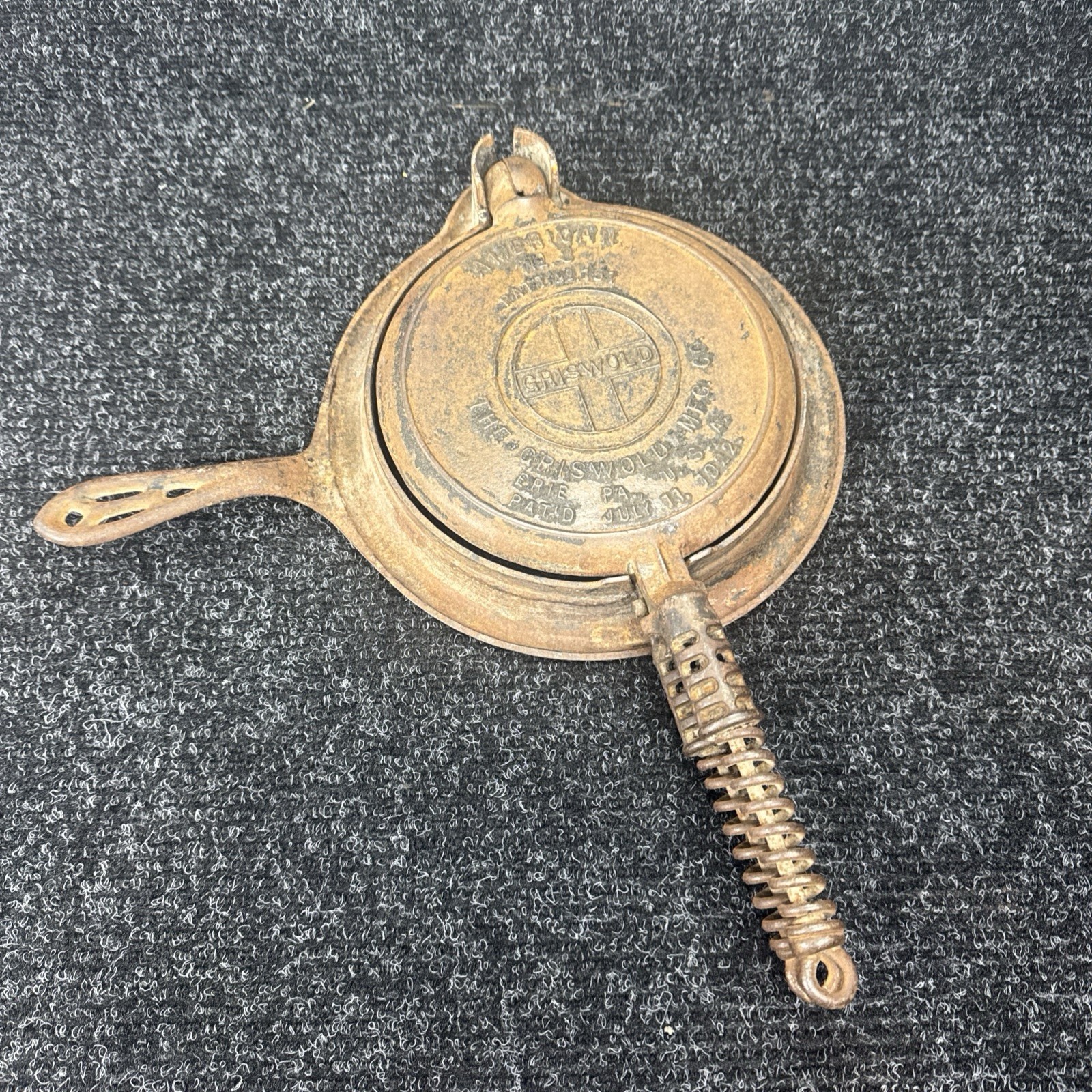 Vintage 1922 Griswold Waffle Iron No 8 Cast Iron Antique Vintage 1922 Griswold Waffle Iron No 8 Cast Iron Antique