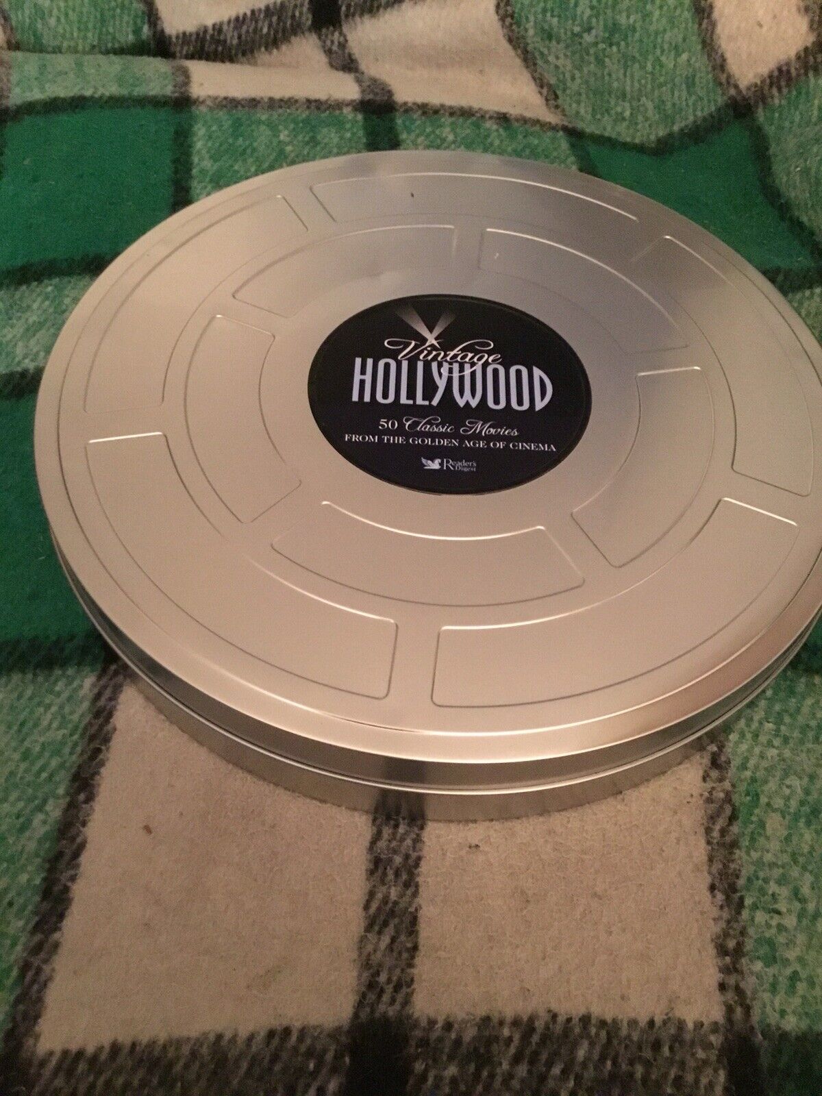 Vintage Hollywood 50 classic movies Silver tin dvd