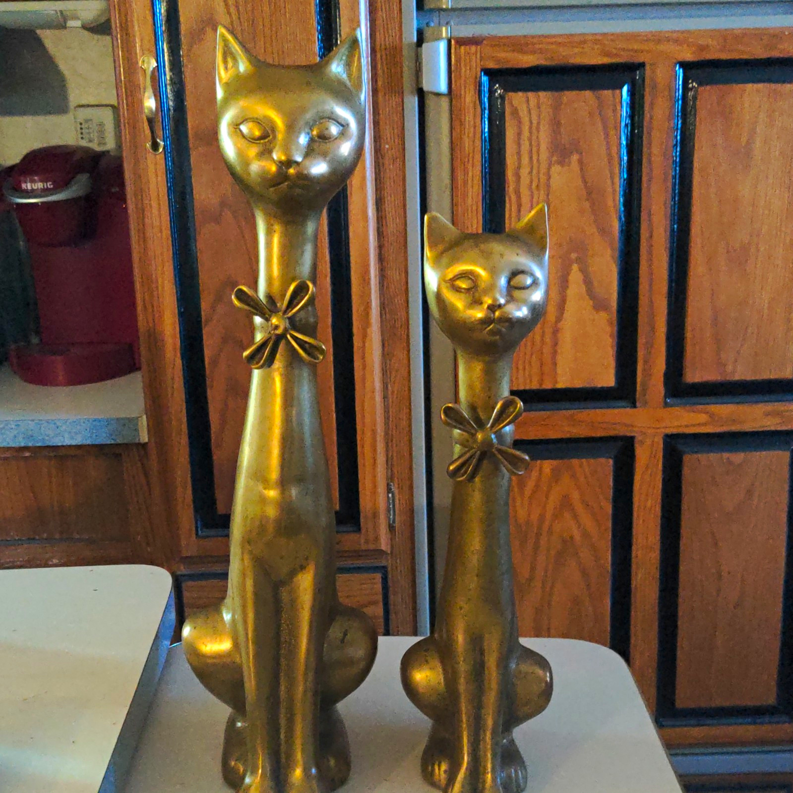 Rare Mid-Century Vintage Pair of Solid Brass Hollywood Regency Cat Figurines