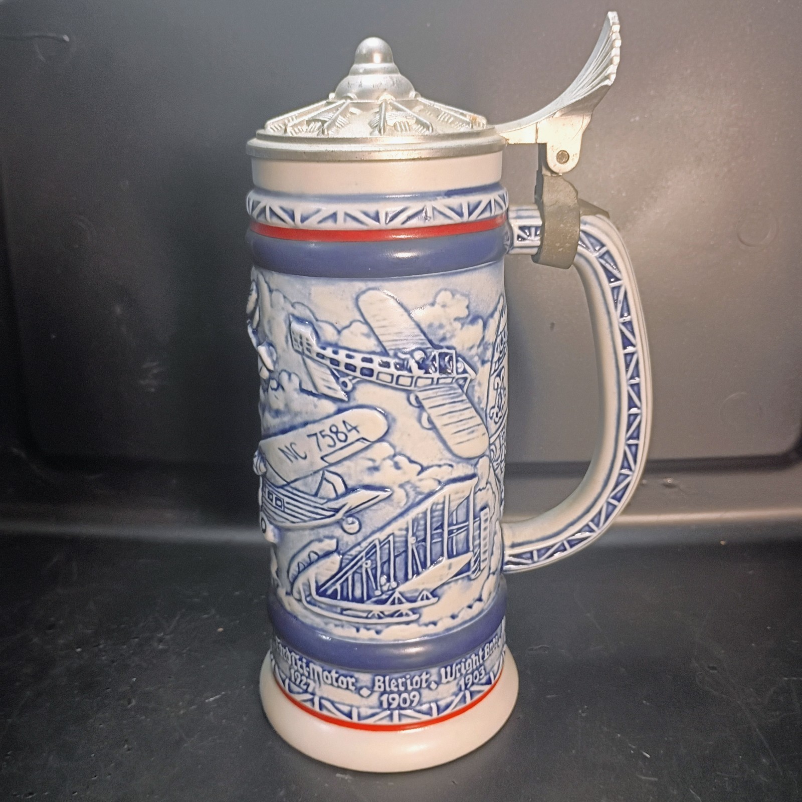 1981 Avon Flying Classics Aviation History Beer Stein Aircraft With Wright Bros 1981 Avon Flying Classics Aviation History Beer Stein Aircraft With Wright Bros