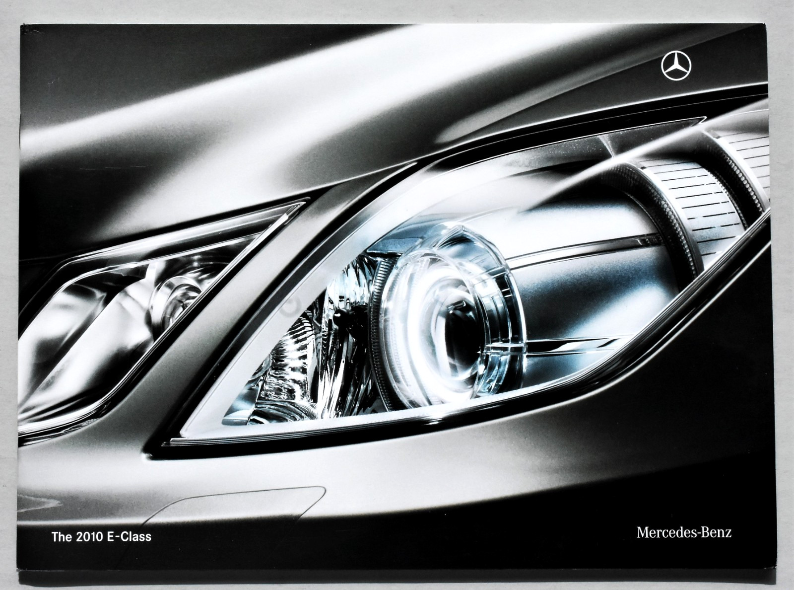 ORIGINAL 2010 MERCEDES E CLASS SALES BROCHURE CATALOG ~ 26 PAGES ~ 7.25\