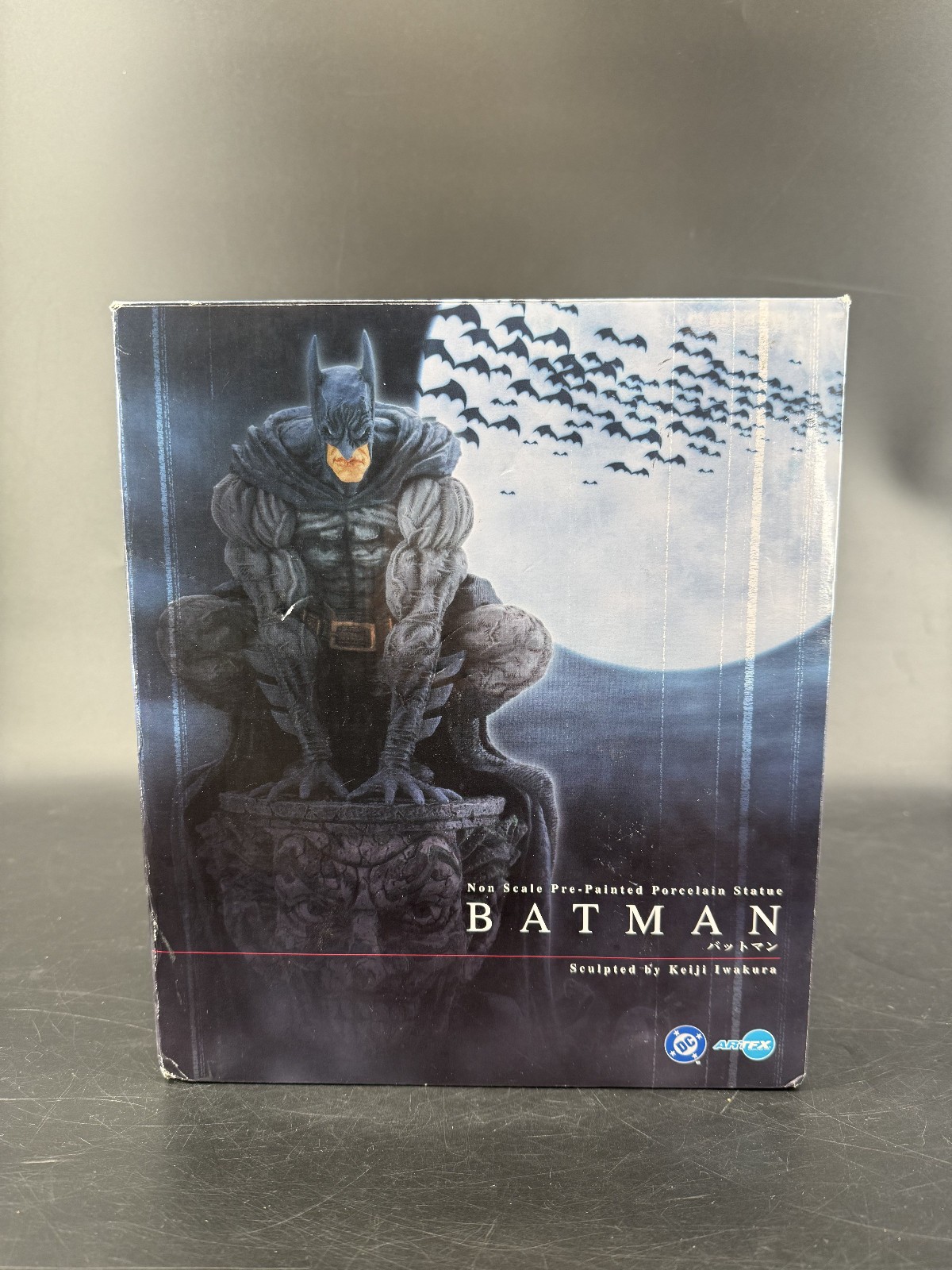 Kotobukiya ArtFX Batman Keiji Iwakura Painted Porcelain Statue Ltd 1269/2800