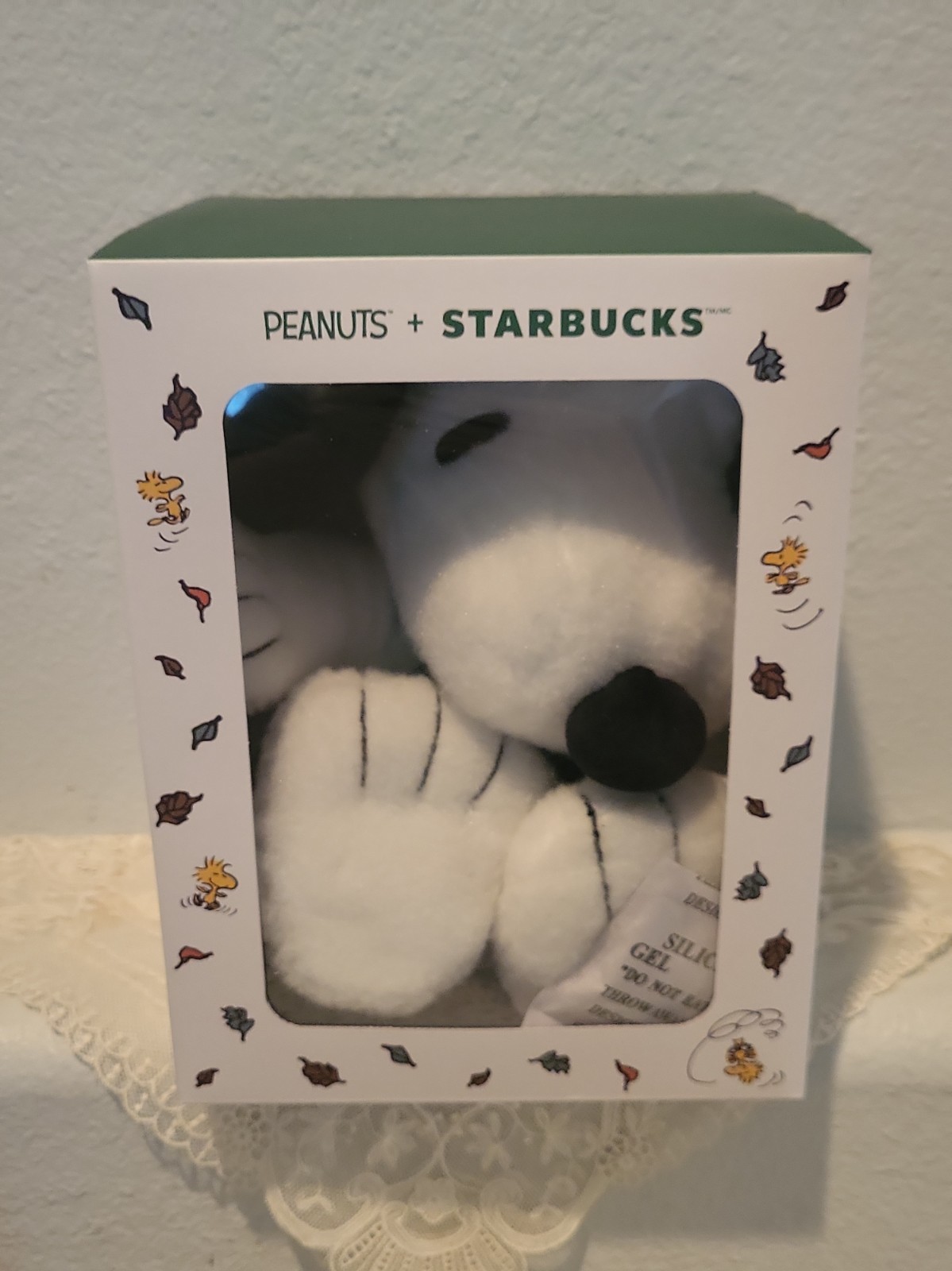 Starbucks X Peanuts Snoopy Plush In Green Apron US Seller Authentic Starbucks X Peanuts Snoopy Plush In Green Apron US Seller Authentic