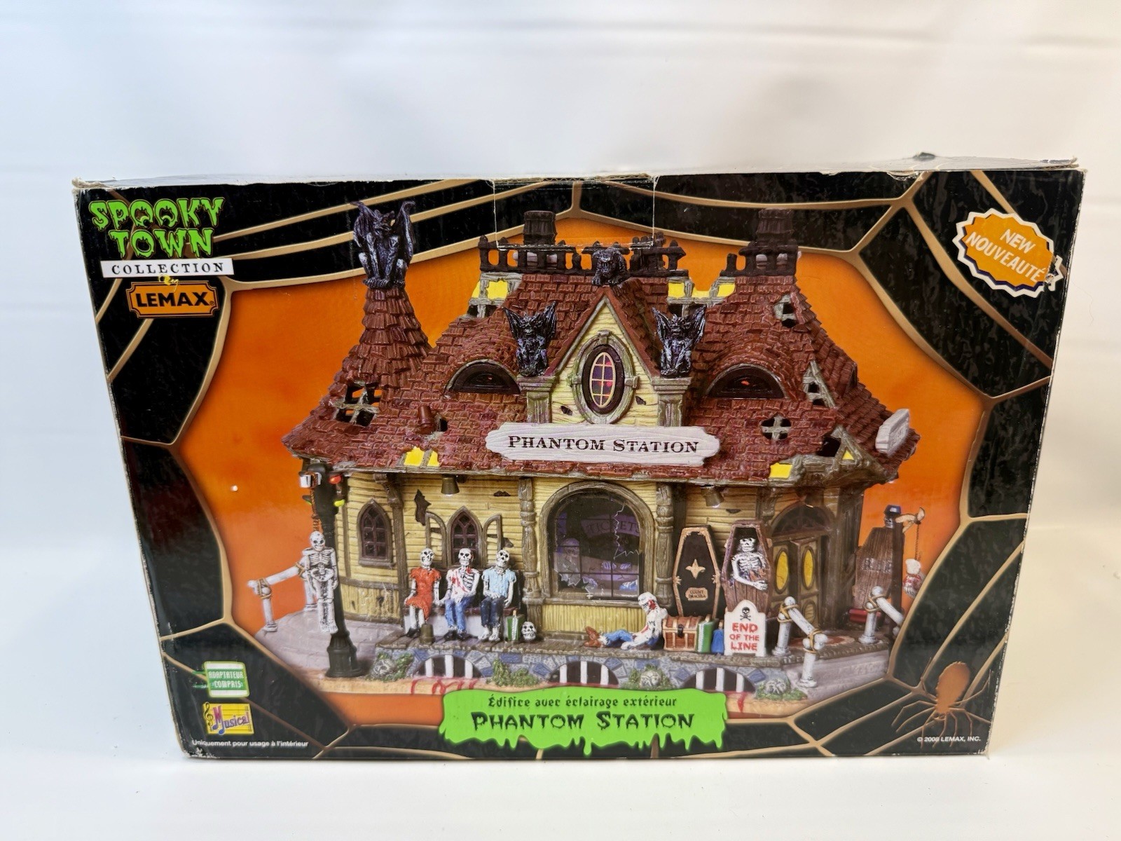 2008 Lemax Spooky Town Phantom Station #85661: Very Good Condition In Box, Works 2008 Lemax Spooky Town Phantom Station #85661: Very Good Condition In Box, Works