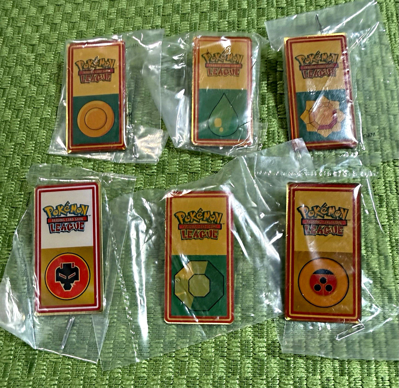 Pokemon TCG League Pinbacks/Pins Lot of 6 in Bag 1999 Wizards Pokemon TCG League Pinbacks/Pins Lot of 6 in Bag 1999 Wizards