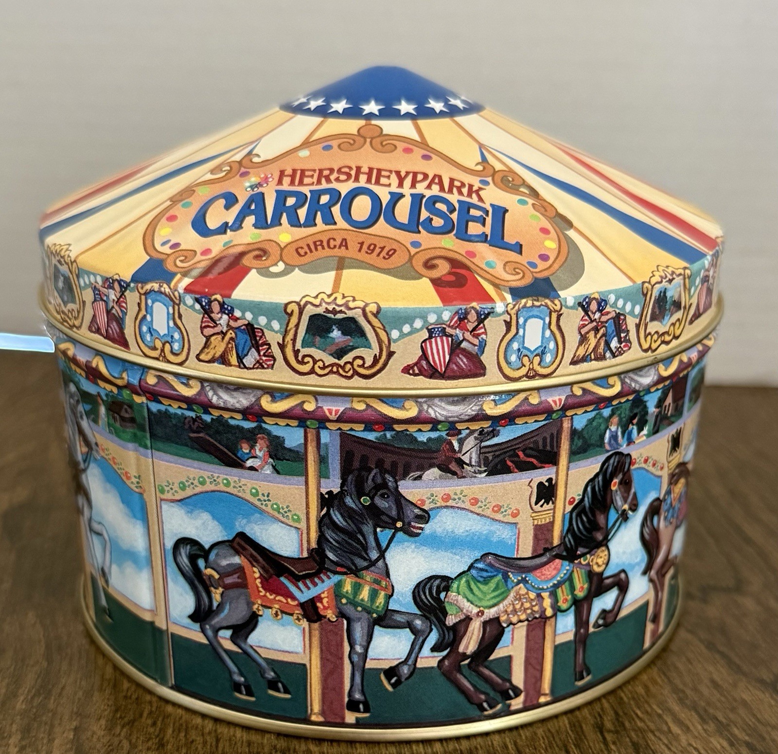 Vintage HERSHEY PARK Carousel Merry -Go- Round Collector Tin
