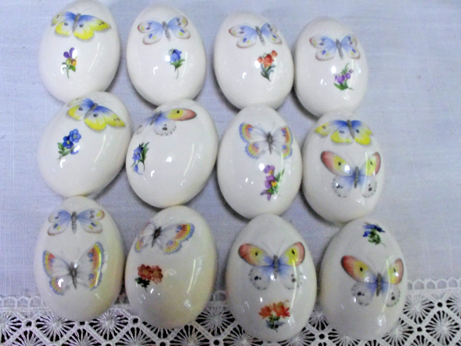 12 Vintage Hand Painted Porcelain Butterfly Decorative EGGS-BUTTERFLY 12 Vintage Hand Painted Porcelain Butterfly Decorative EGGS-BUTTERFLY