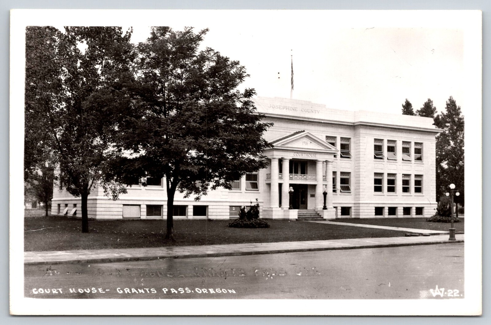 RPPC  Court House  Grants Pass   Oregon   Postcard