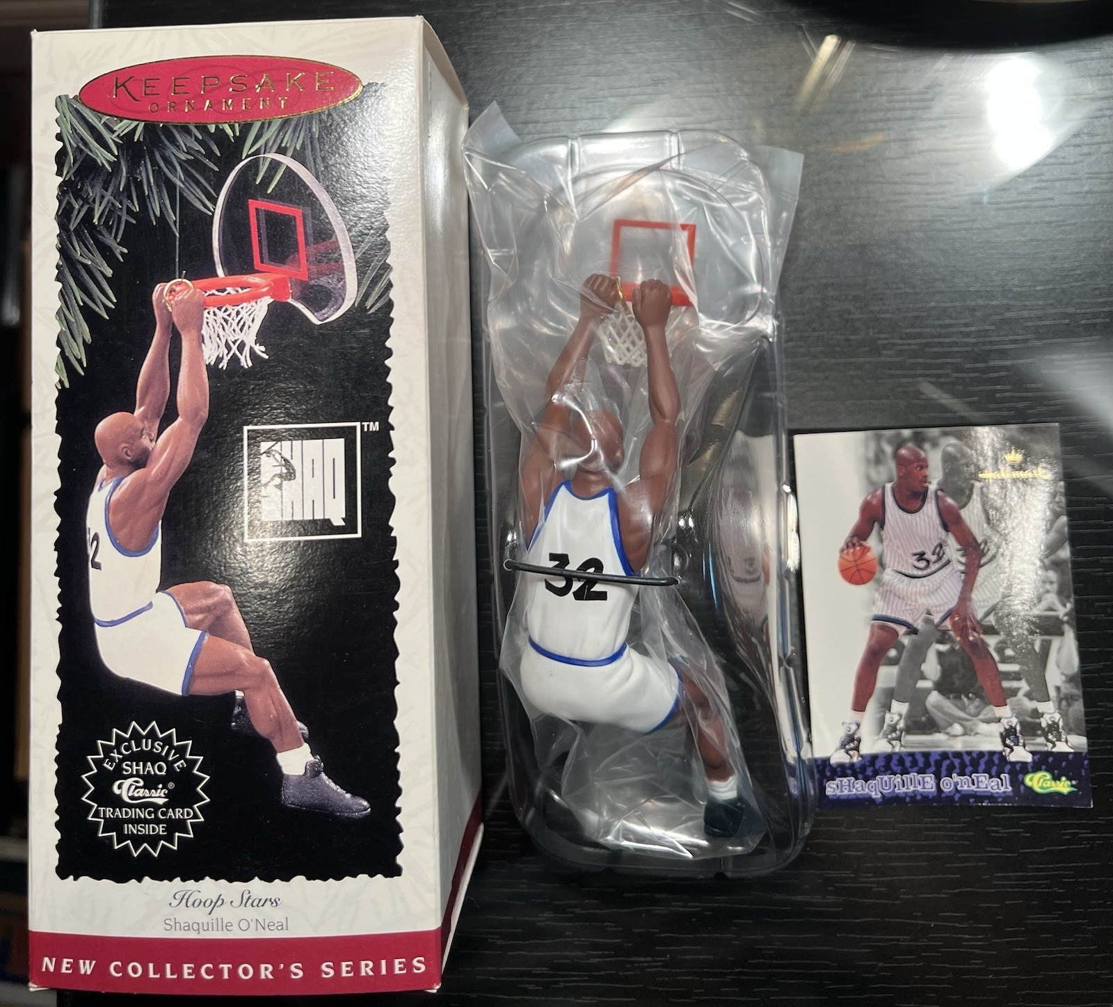 1995 Hallmark Ornament Hoop Stars #1 Shaquille O'Neal #32 Orlando Magic in Box