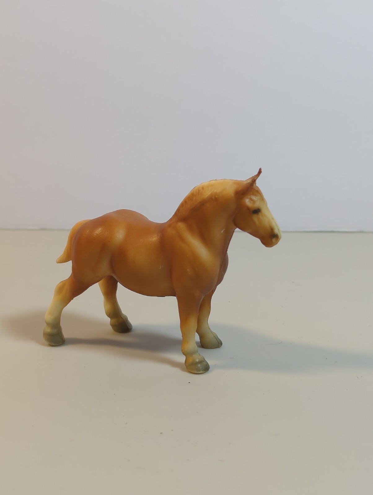 VINTAGE #5055 Breyer Stablemates Chestnut Belgian Draft work Horse 1976-1981 VINTAGE #5055 Breyer Stablemates Chestnut Belgian Draft work Horse 1976-1981