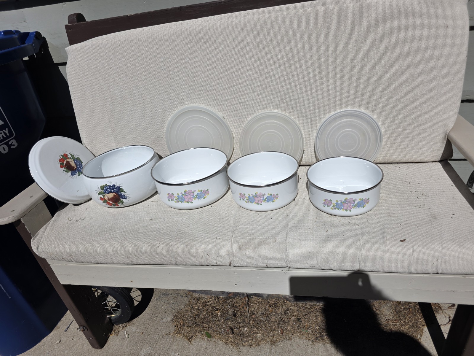 Vintage Enameled White Metal Bowl With Metal Lid,3 Matching Enameled Bowls- Lids Vintage Enameled White Metal Bowl With Metal Lid,3 Matching Enameled Bowls- Lids