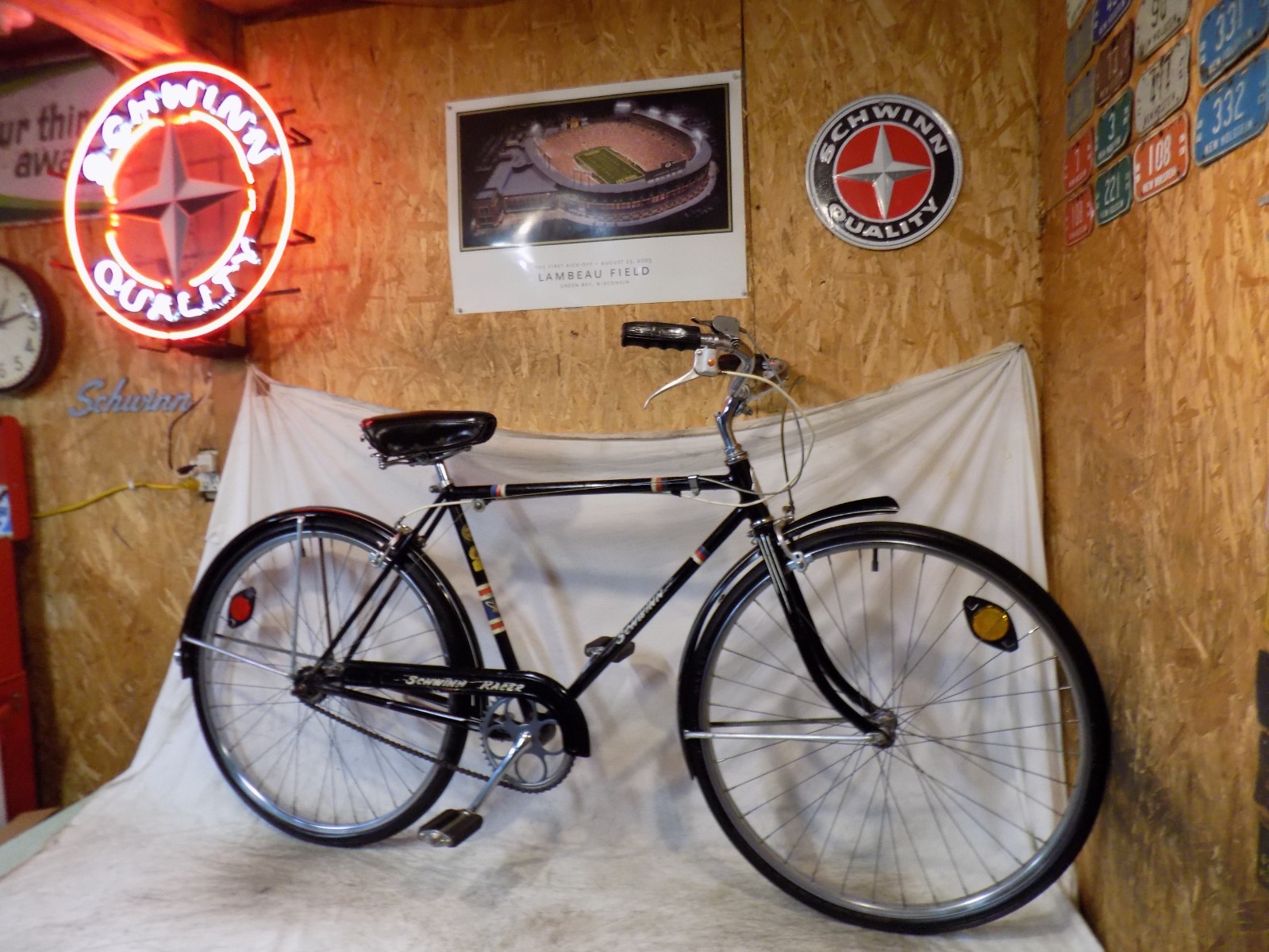 1956 SCHWINN RACER MENS 3-SPEED CRUISER BIKE SPEEDSTER COLLEGIATE VINTAGE BREEZE