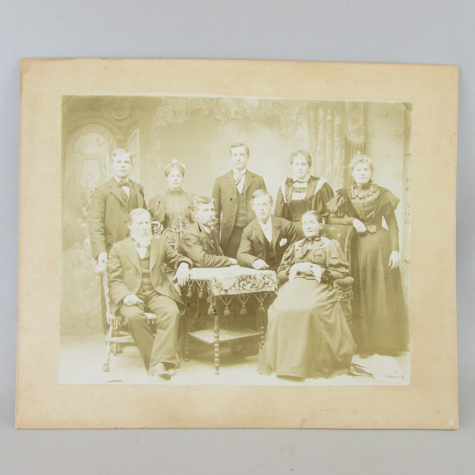 VTG LARGE Photo photograph Late 1800s early 1900s family studio