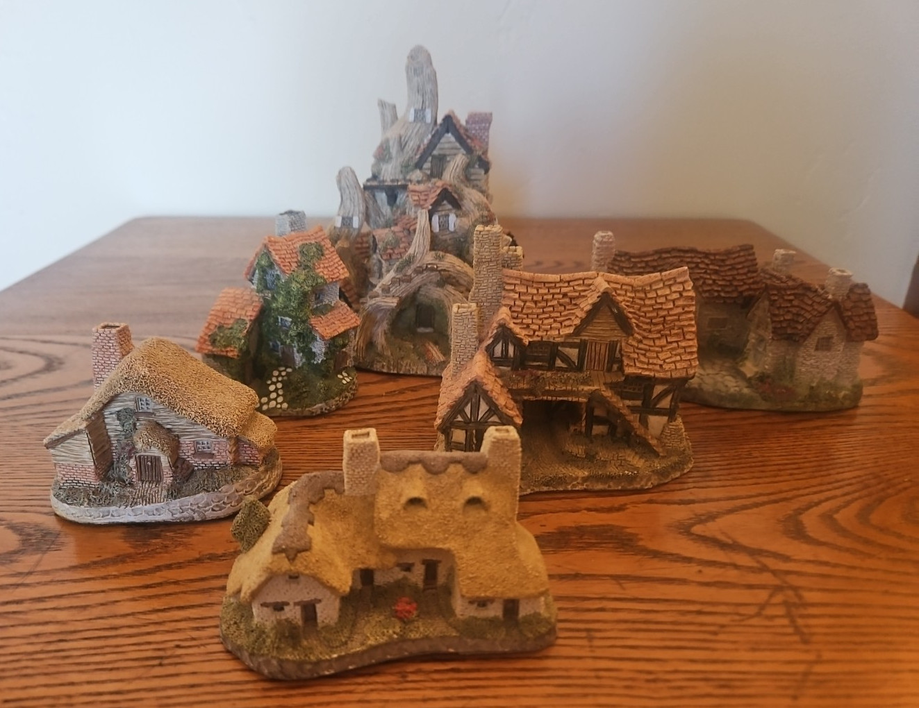 Vintage 1983 Great Britain David Winter Lot of 6 Cottages Hand Made Vintage Vintage 1983 Great Britain David Winter Lot of 6 Cottages Hand Made Vintage