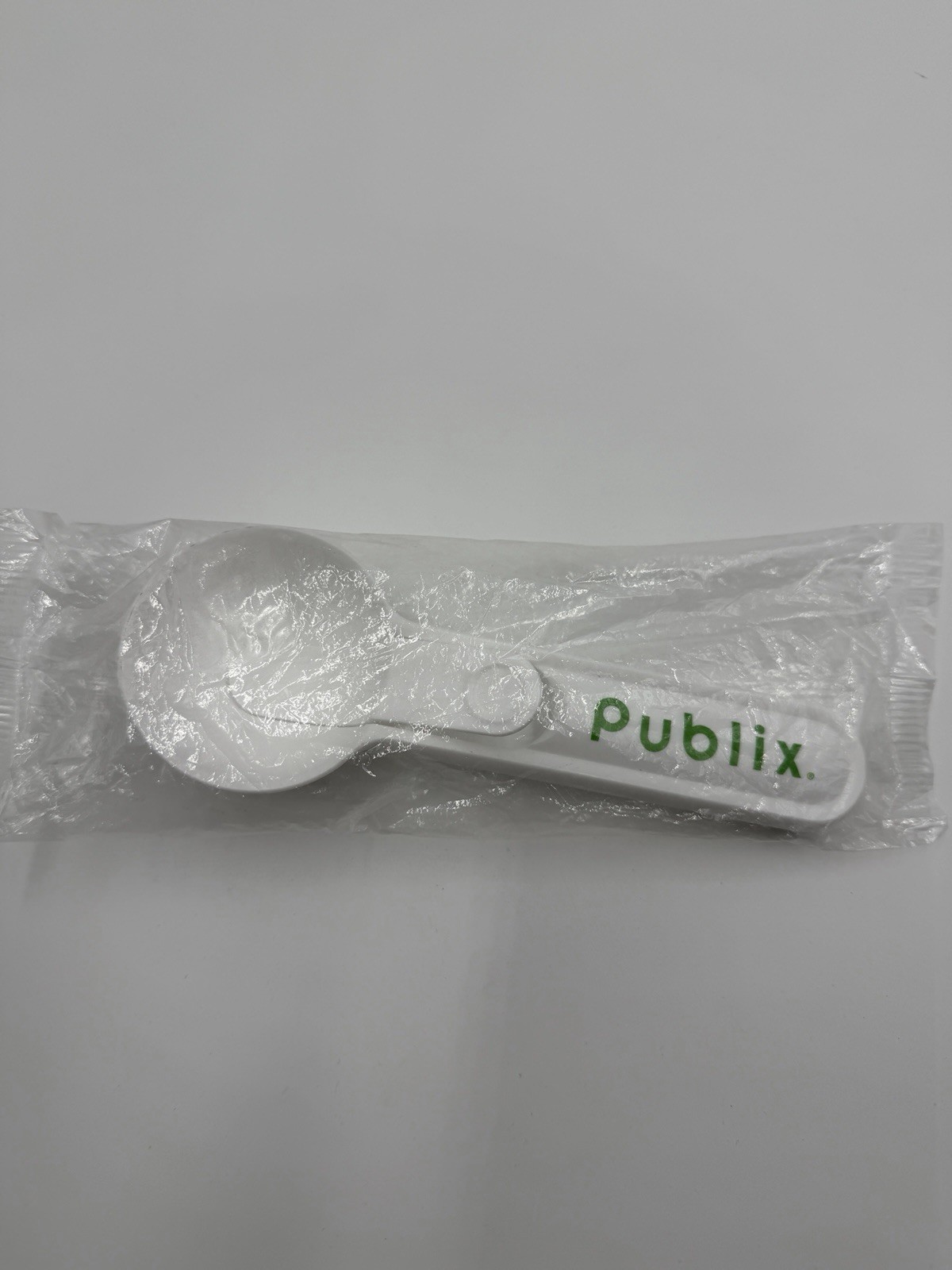 Club Publix Plastic White Ice Cream Scoop Spoon NEW Club Publix Plastic White Ice Cream Scoop Spoon NEW