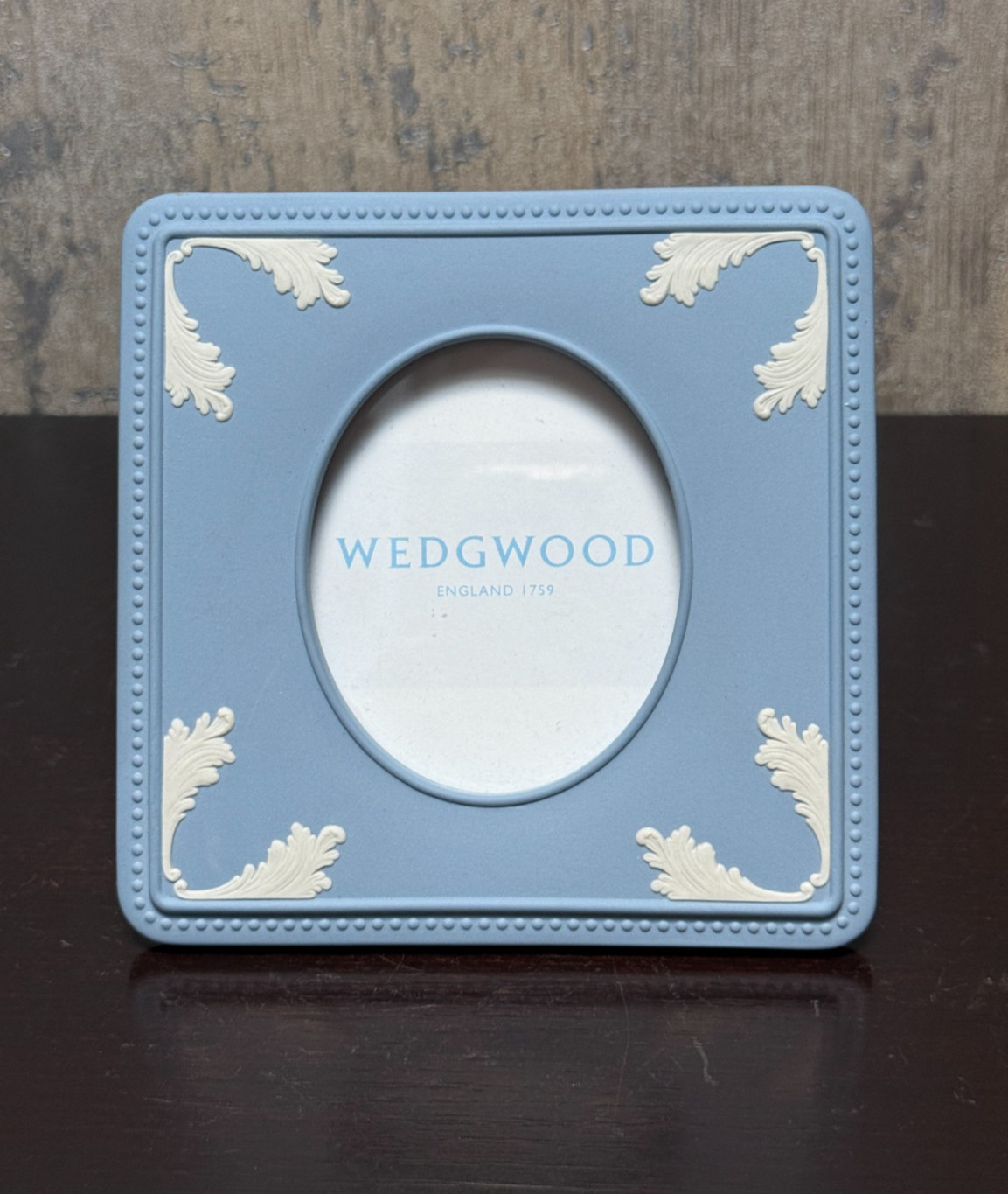Wedgwood Jasperware Blue White Acanthus Leaf Oval Photo Frame England