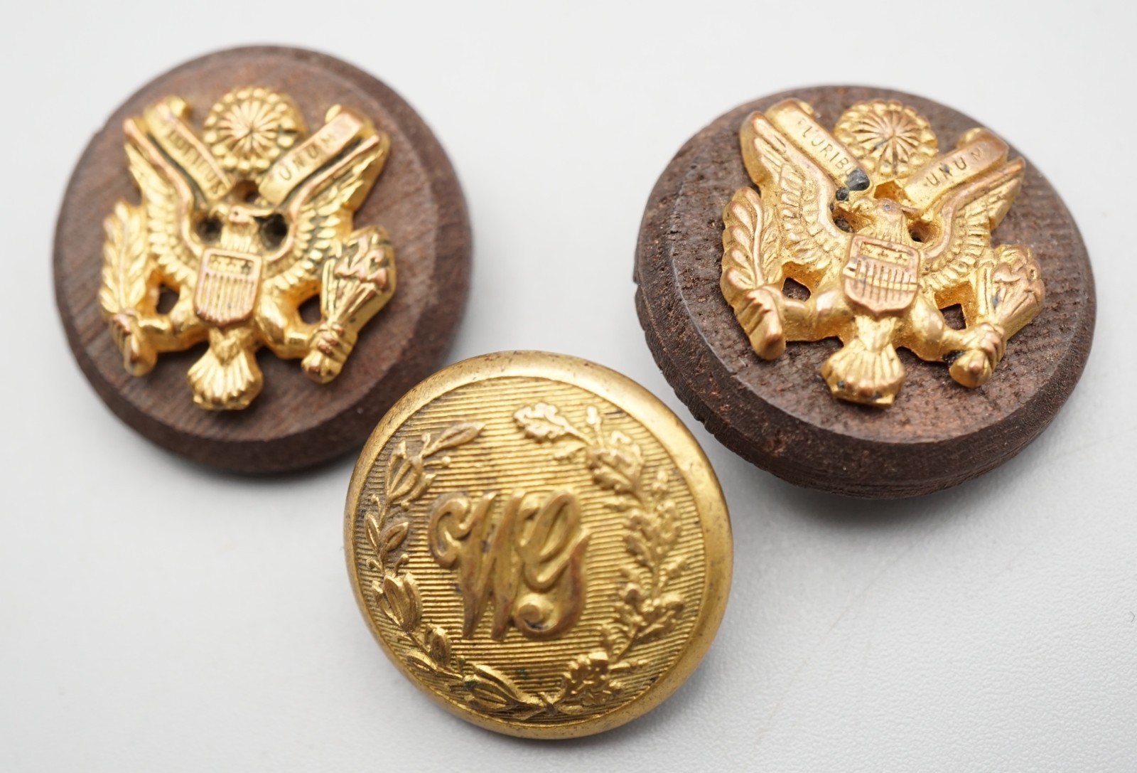 Pre-WWI - WWI Army Officer & WY Wyoming Guard Buttons Lot Of 3 by Horstmann