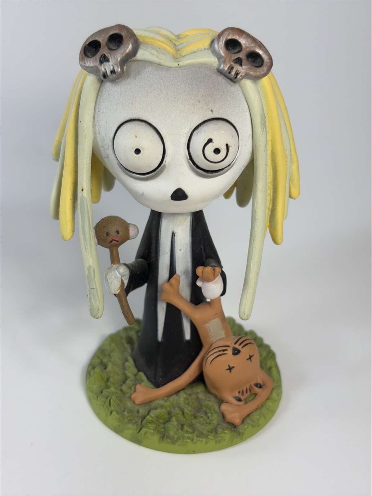 Roman Dirge Lenore 4\