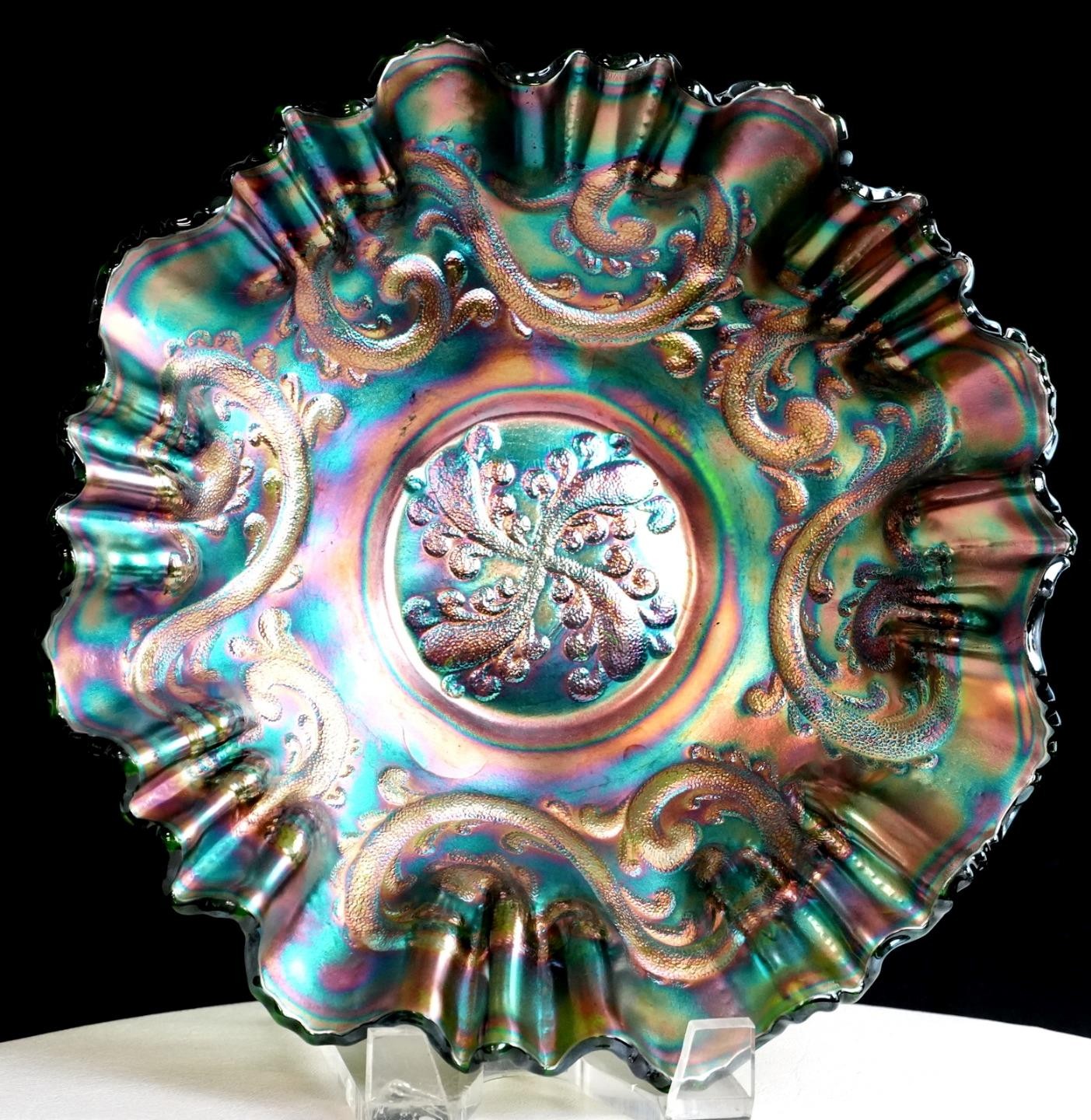 Fenton Iridescent Carnival Glass Feathered Serpent Emerald 9 3/4