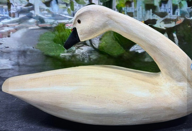 Beautiful Handcrafted Vintage Wooden Swan Decoy Figurine Beautiful Handcrafted Vintage Wooden Swan Decoy Figurine